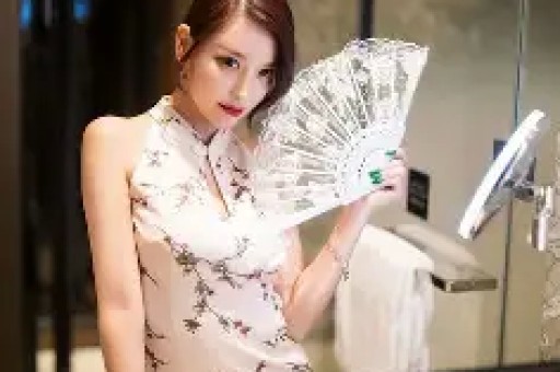 1天曝3大瓜!顶流女星被曝签协议、约会激吻、当三姐各个劲爆