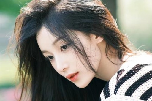 爆红明星被曝隐婚生子！